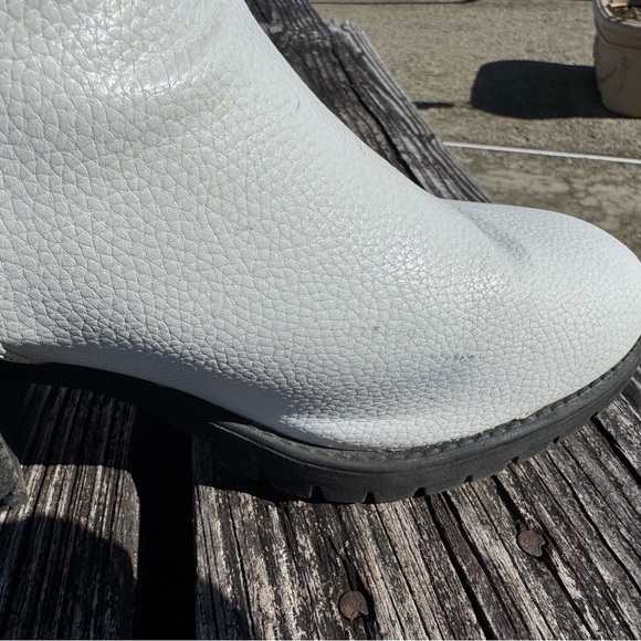 MIA leather Colten Chelsea boots stone Size 10 - Picture 4 of 9